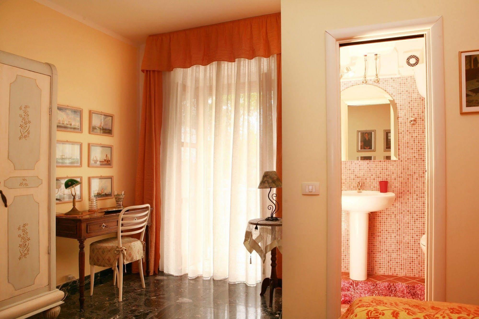 Al Vecchio Pioppo Bed & Breakfast Прая а Маре Екстериор снимка